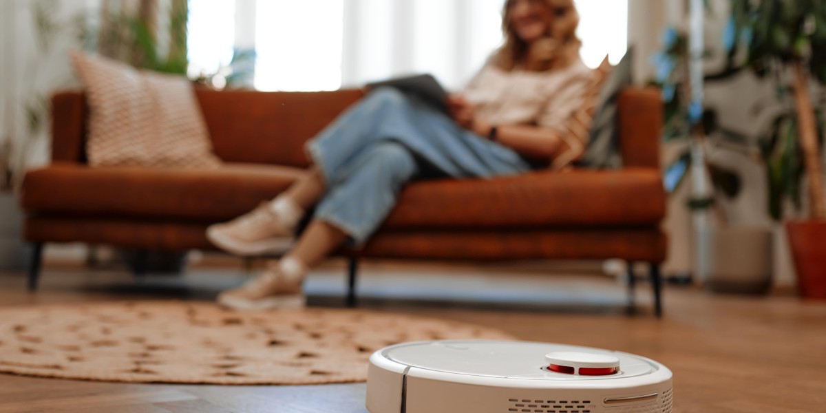 Robot Vacuums & Mops Explained In Less Than 140 Characters