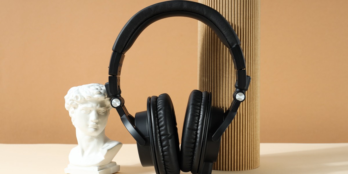 See What UK Headphones Tricks The Celebs Are Making Use Of