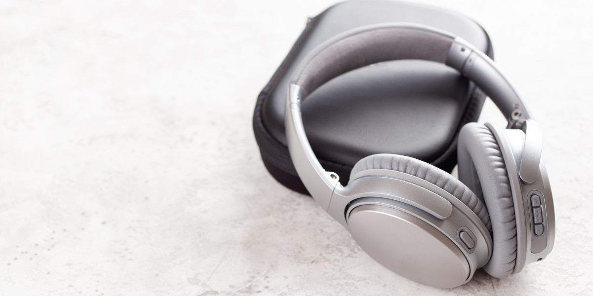 What Is Headphones In UK? How To Use It